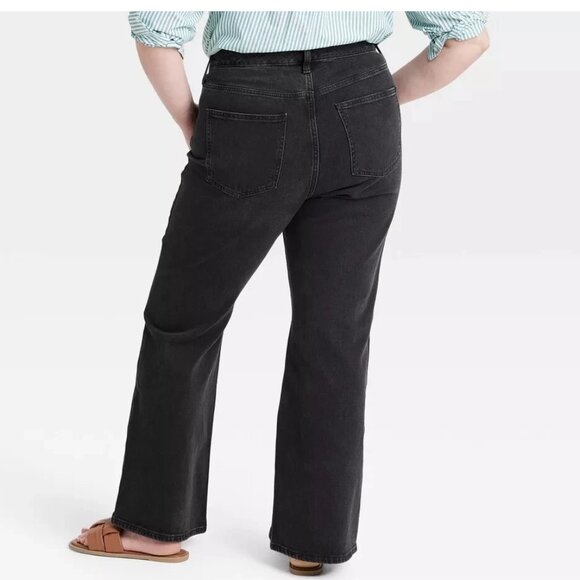 Universal Thread | High-Rise Comfort Stretch Flare Jeans In Black - Picture 2 of 14
